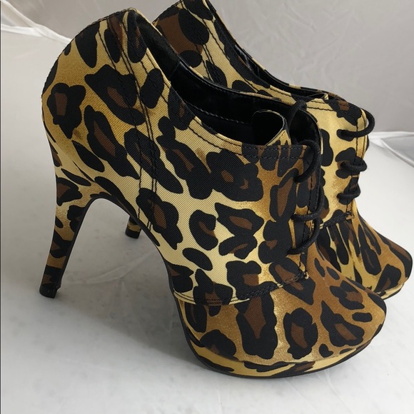 Animal Print Leopard Heels - Picture 4 of 6